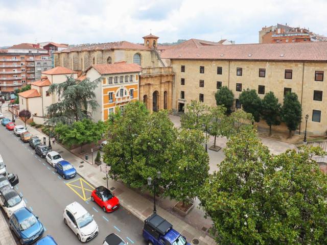 Piso en venta en Centro, Oviedo
