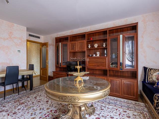 Piso en venta en Los Santos De La Humosa, Madrid