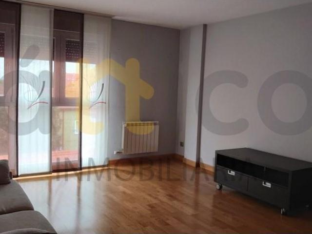 Piso en venta en Santovenia De Pisuerga, Castilla y León