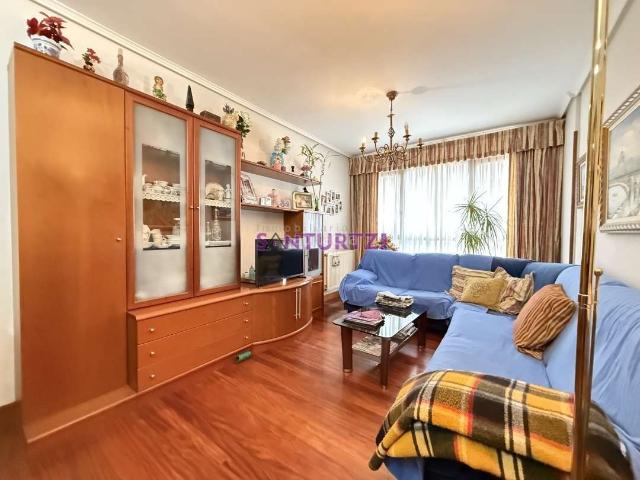 Piso en venta en Kabiezes, Santurtzi
