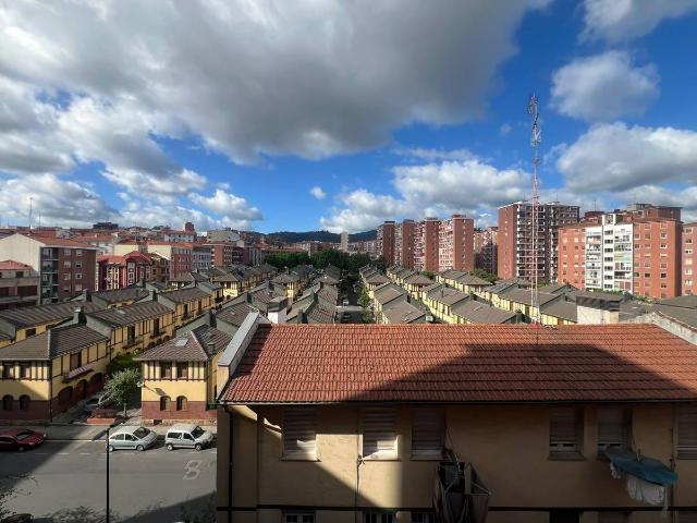 Piso en venta en Ibaiondo, Bilbao