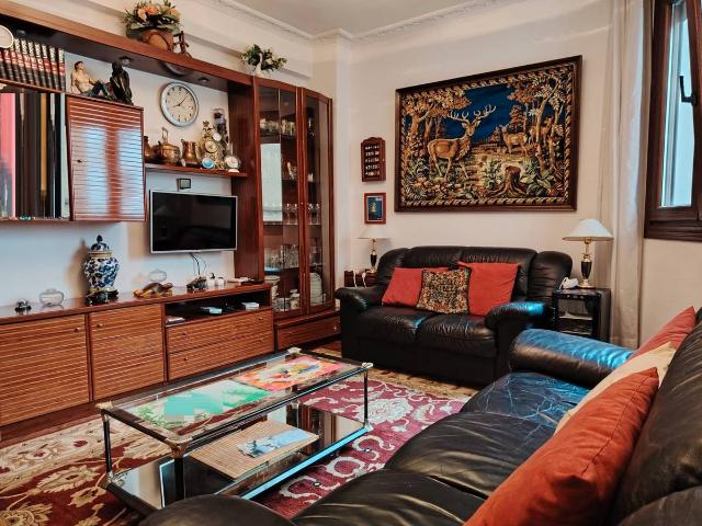 Piso en venta en Bilbao, Casco Viejo