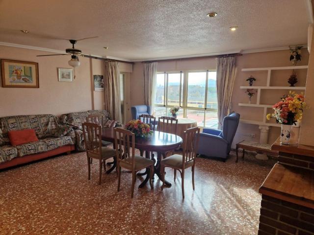 Piso en venta en l'Alt Vinalopó / El Alto Vinalopó, Valencia