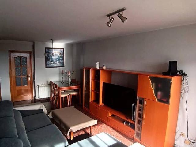 Piso en venta en Sant Martí, Cerdanyola Del Vallès