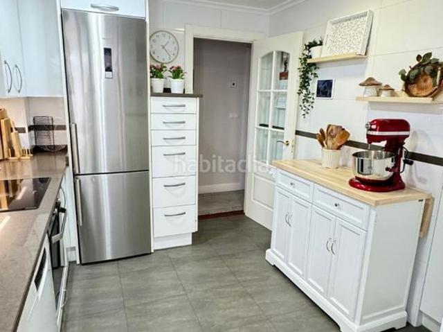 Piso en venta en Azeta, Sestao
