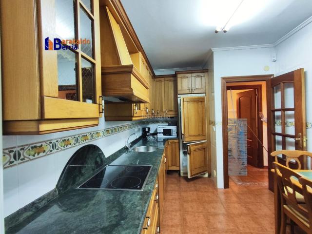 Piso en venta en Azeta, Sestao