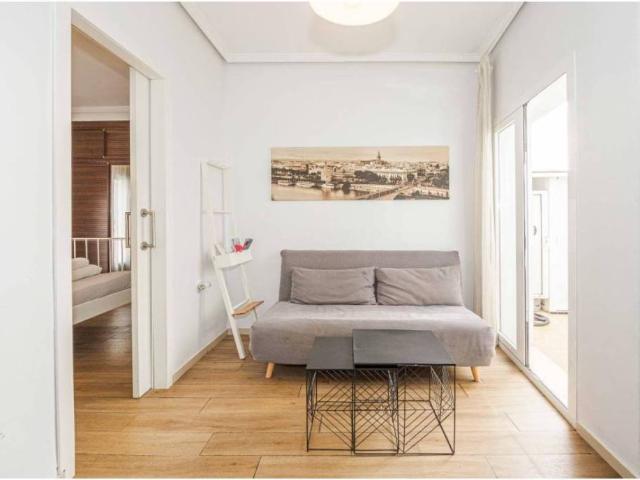 Piso en venta en Casco Antiguo, Sevilla