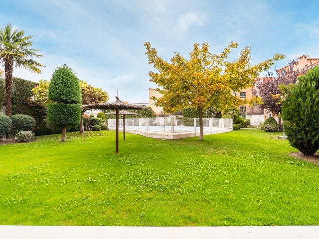 Piso en venta en Sevilla La Nueva, Casco Antiguo