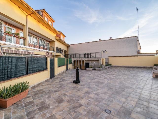 Piso en venta en Sevilla La Nueva, Casco Antiguo