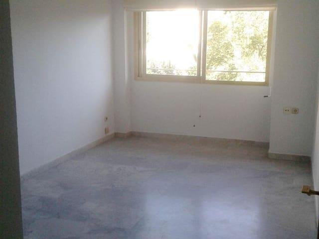 Piso en venta en Casco Antiguo, Sevilla
