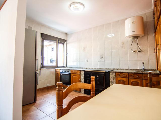 Piso en venta en Santolaya, Siero