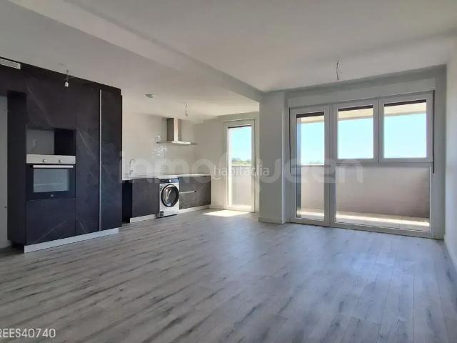 Piso en venta en Santolaya, Siero