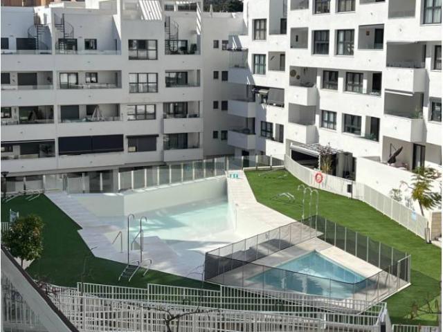 Piso en venta en Barriada Islas Canarias, Estepona