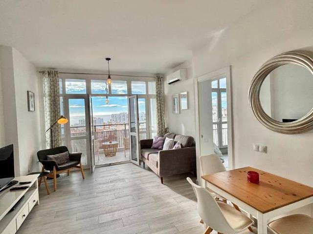 Piso en venta en La Sierrezuela, Benalmádena