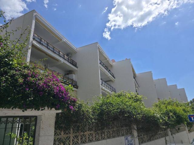 Piso en venta en La Sierrezuela, Costa del Sol Occidental