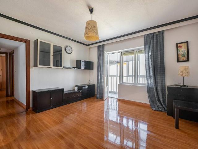 Piso en venta en Ávila, Castilla y León