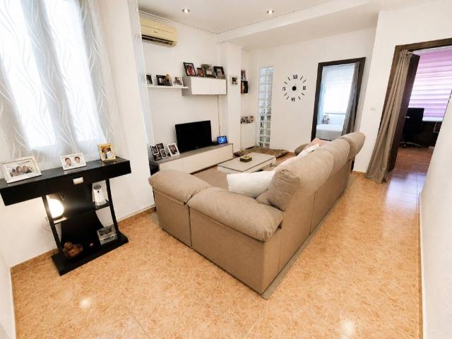 Piso en venta en Tavernes de la Valldigna, València / Valencia
