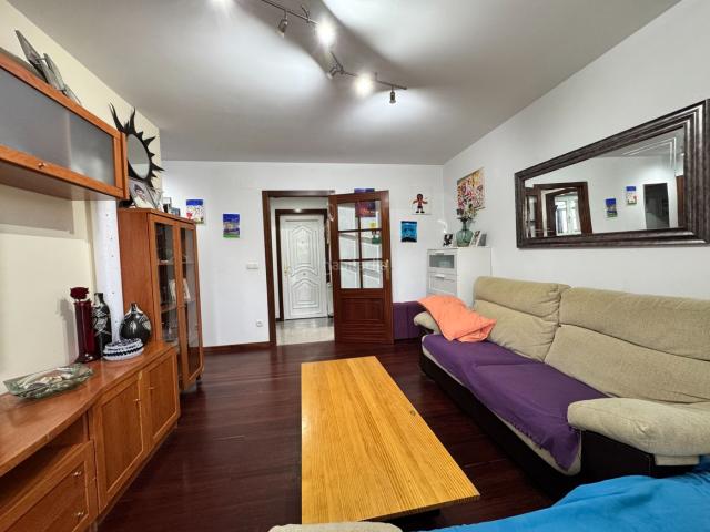 Piso en venta en O Rapeiro, Teo