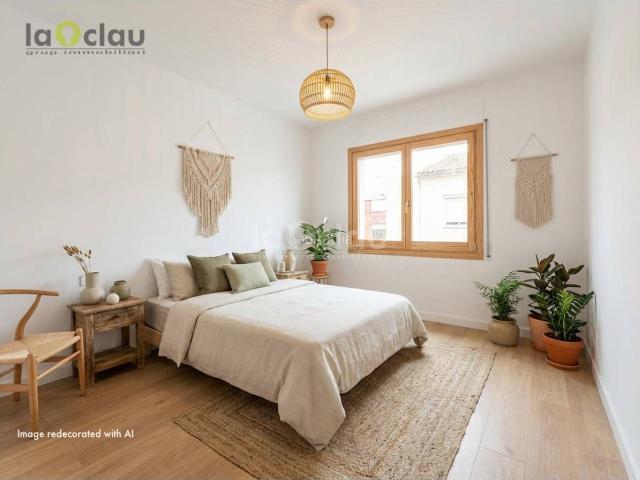 Piso en venta en Raval, Osona