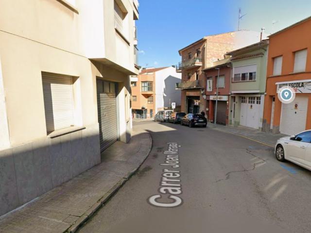 Piso en venta en Raval, Osona