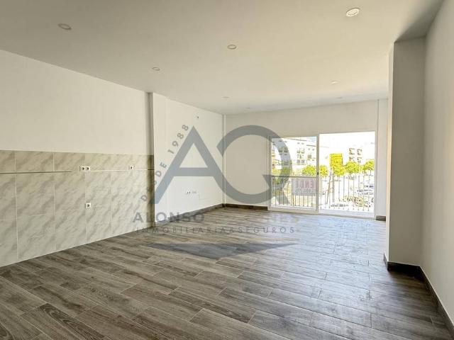 Piso en venta en Utrera, Barriada Los Salesianos
