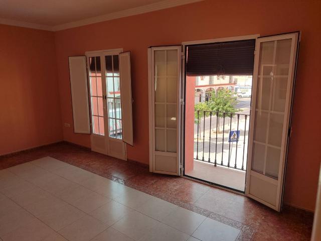 Piso en venta en Utrera, Andalucía