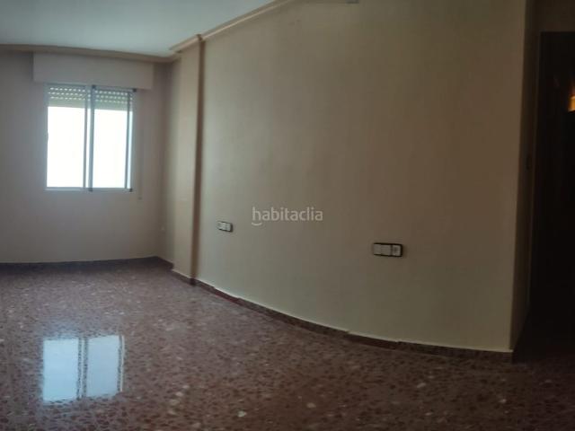 Piso en venta en Torre Del Campo, Andalucía