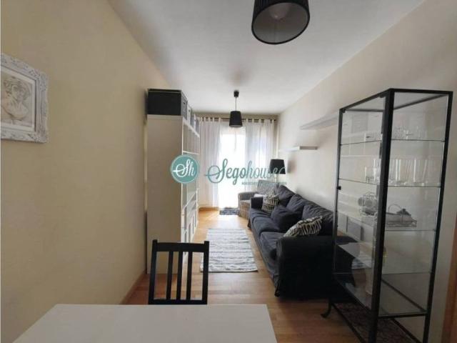 Piso en venta en Torrecaballeros, Castilla y León