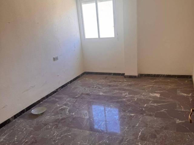 Piso en venta en Torre Del Campo, Andalucía