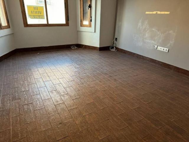 Piso en venta en Torre Del Campo, Andalucía