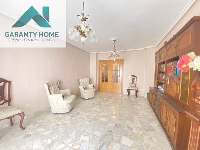 Piso en venta en Torredonjimeno, Jaén