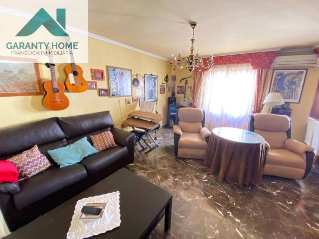 Piso en venta en Torredonjimeno, Jaén