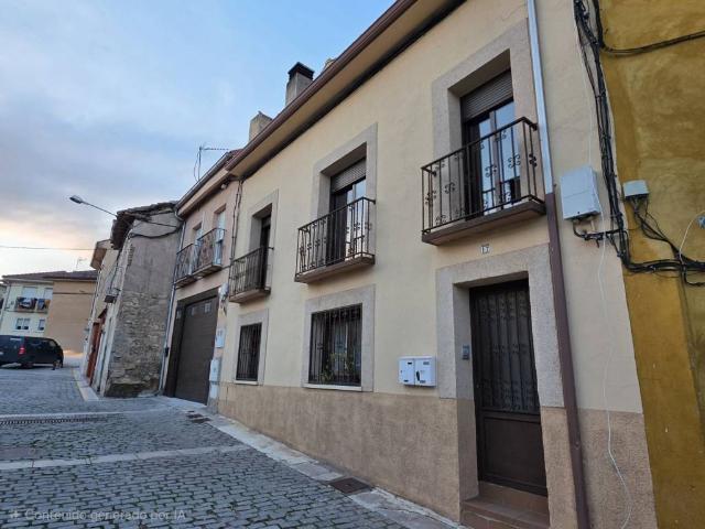 Piso en venta en Torrelaguna, Madrid