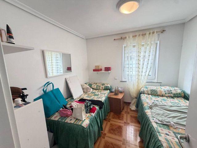 Piso en venta en Grupo Juan de Herrera, Torrelavega