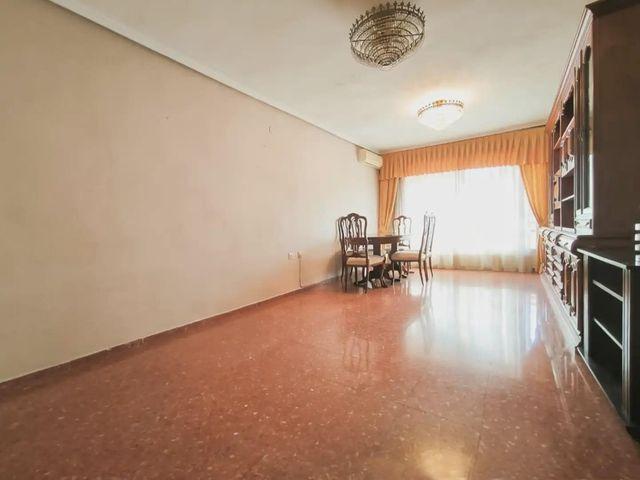 Piso en venta en Torrent, València / Valencia