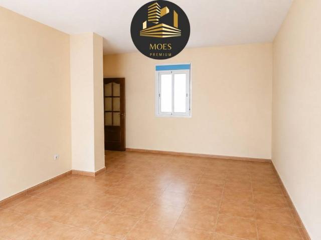 Piso en venta en Torreperogil, Andalucía
