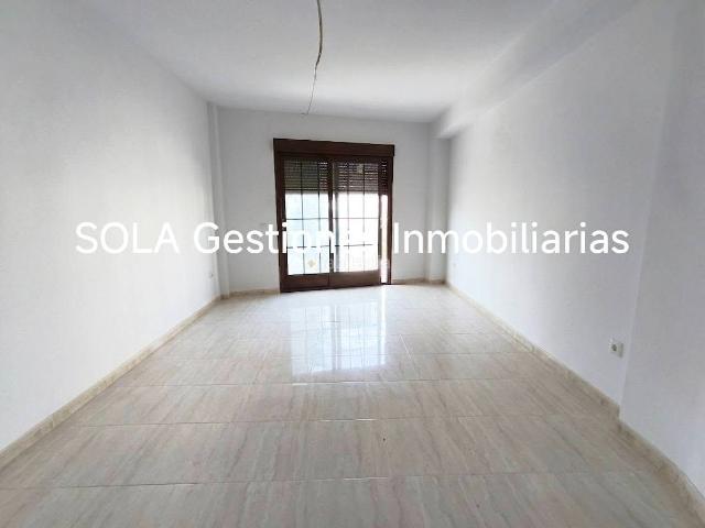 Piso en venta en Torreperogil, Andalucía