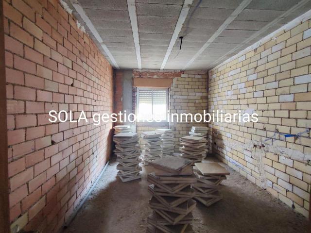 Piso en venta en Torreperogil, Jaén