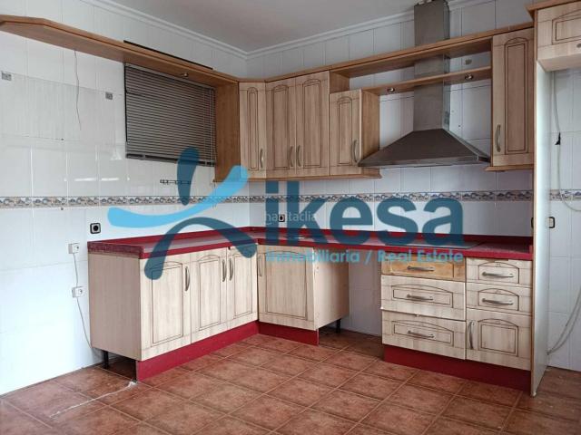 Piso en venta en Torreperogil, Andalucía