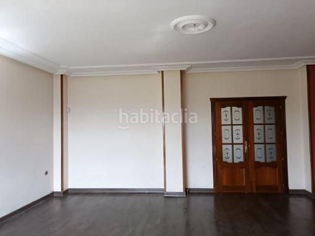 Piso en venta en Torreperogil, Andalucía