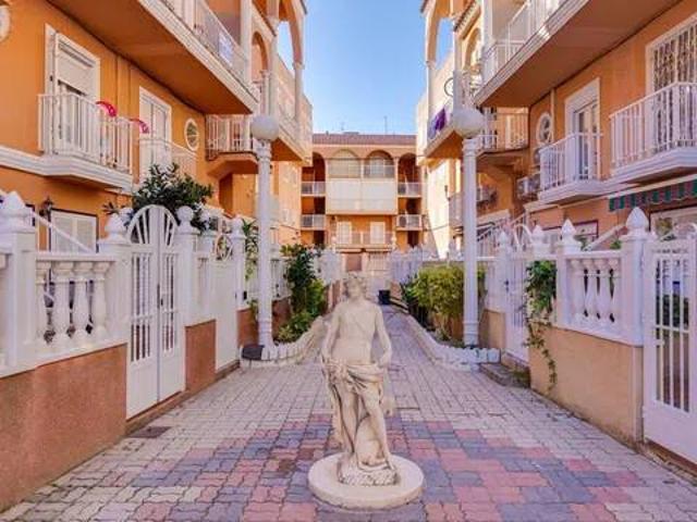 Piso en venta en La Mata, el Baix Segura / La Vega Baja