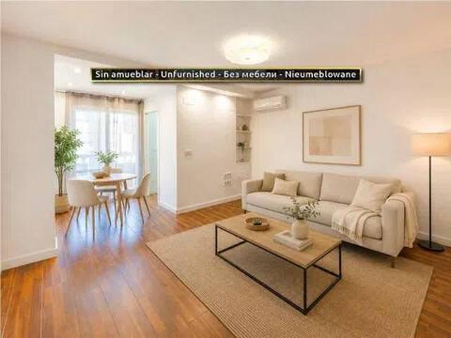 Piso en venta en Torrevieja, Alacant / Alicante