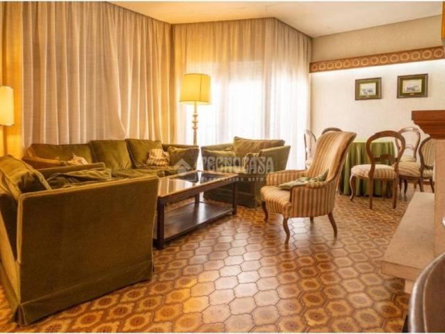 Piso en venta en Úbeda, Andalucía