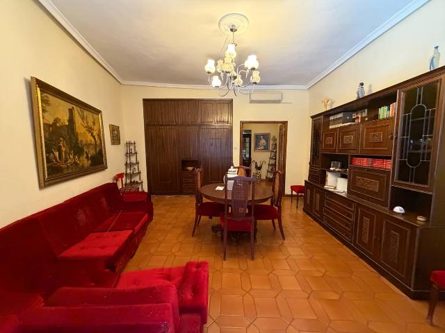 Piso en venta en Centro Histórico, Úbeda