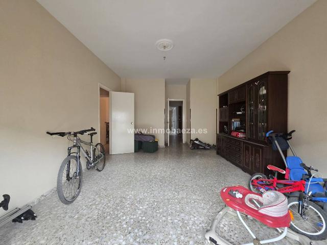 Piso en venta en Centro Histórico, Úbeda