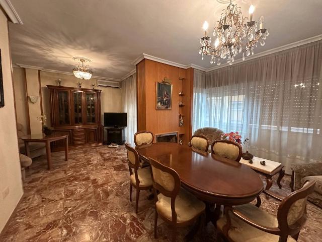 Piso en venta en Centro Histórico, Úbeda