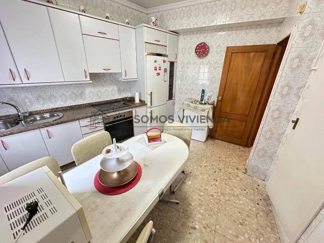 Piso en venta en Centro, Ourense