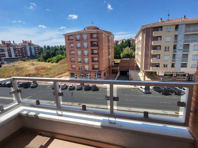 Piso en venta en Ávila, Castilla y León