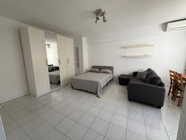 Piso en venta en Medina-sidonia, Madrid