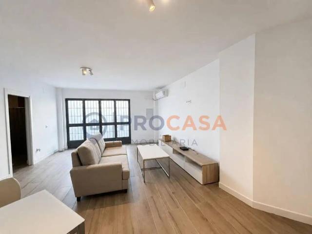 Piso en venta en La Cañada, Utrera